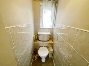 Separate wc- click for photo gallery